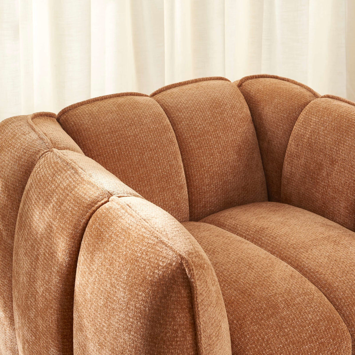 Fauteuil nuage en tissu chenille terracotta - MATILDA